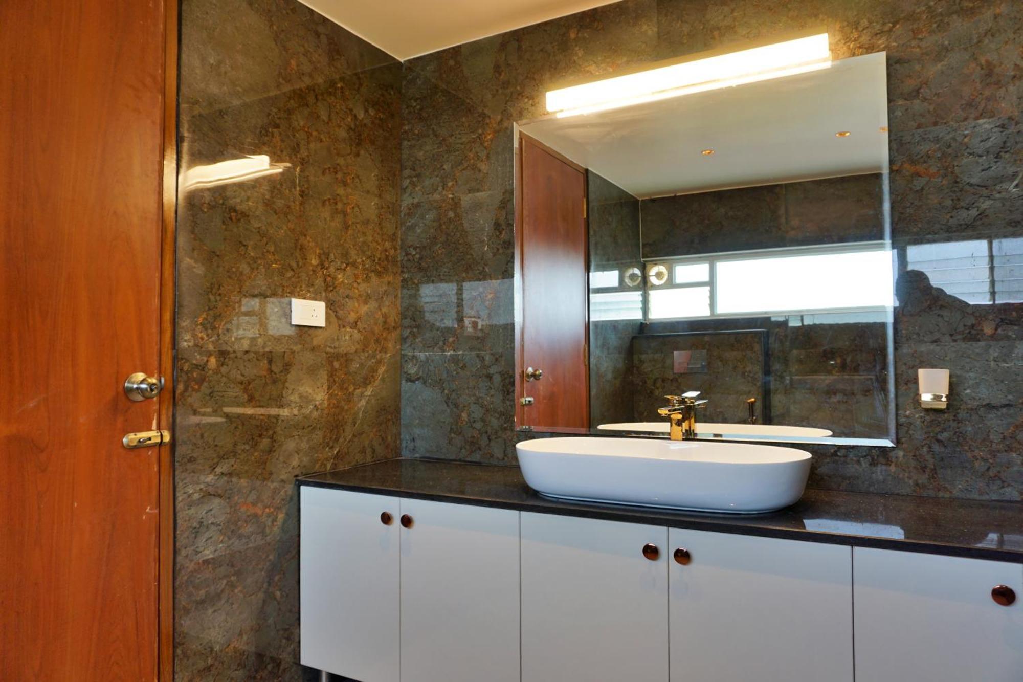 Ferienwohnung The Pentouz On 100 Feet Road Indiranagar - An Urban Luxury Retreat Bangalore Exterior foto