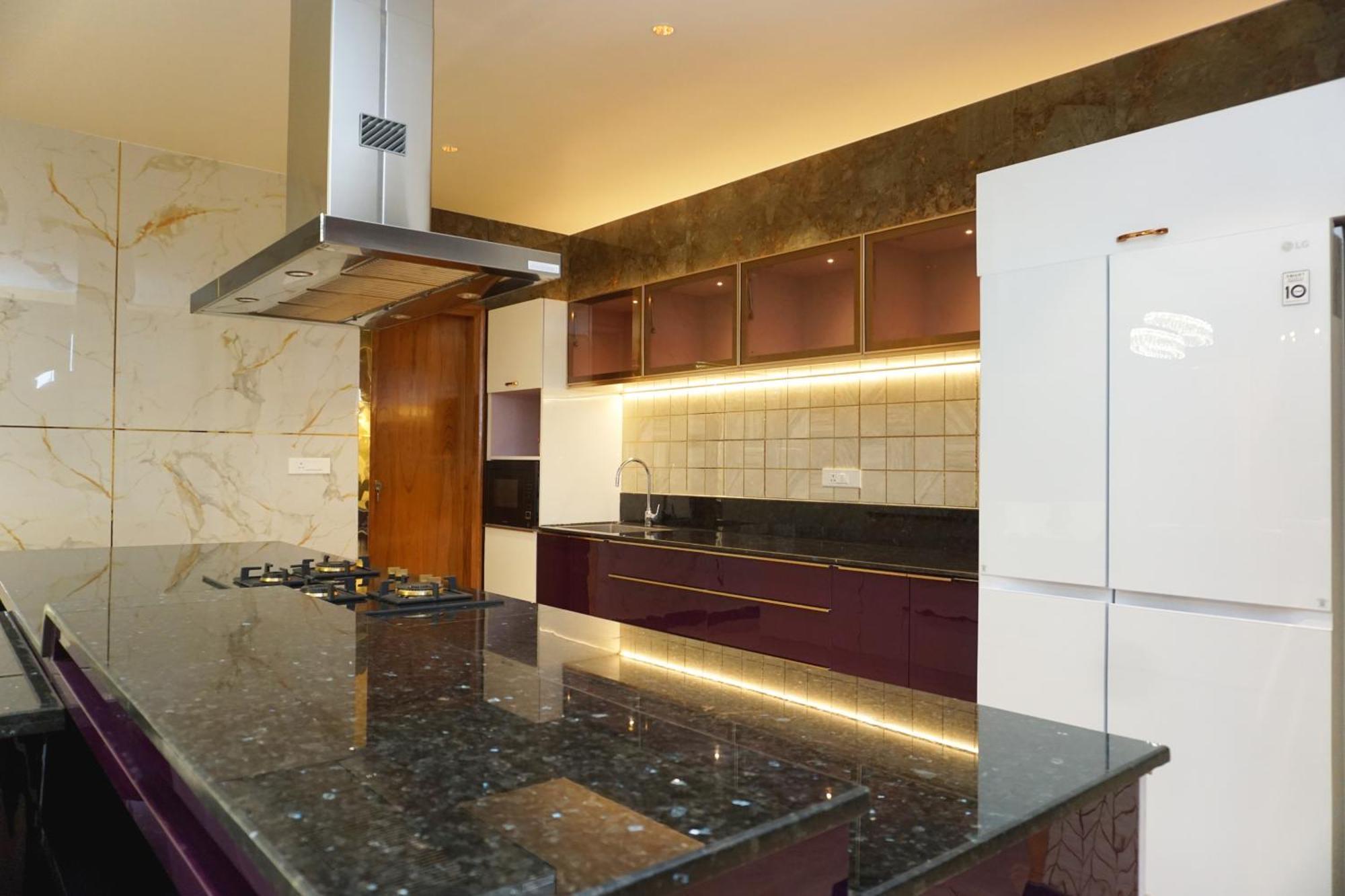 Ferienwohnung The Pentouz On 100 Feet Road Indiranagar - An Urban Luxury Retreat Bangalore Exterior foto